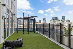 Fitness facility - Stylish Gulch Retreat - Near Broadway (Nashville)