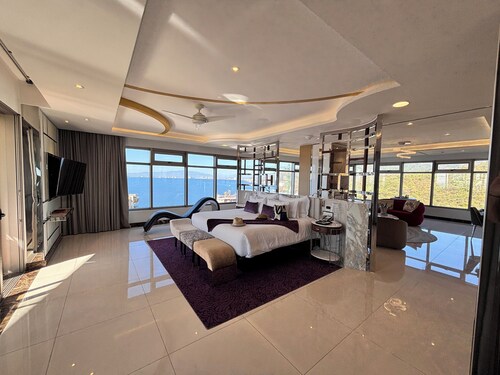 3-bedroom Garza Blanca resort in PV with incredible water and mountain views