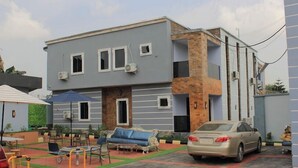 Unclassified image, 4 of 10, button - De-Lexis Hotel & Suites (Uyo)