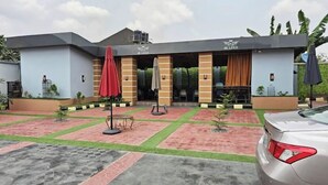 Unclassified image, 3 of 10, button - De-Lexis Hotel & Suites (Uyo)