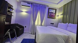 Bathroom - De-Lexis Hotel & Suites (Uyo)