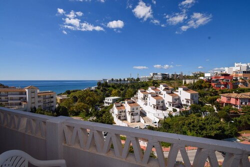 Ref: 238 - Townhouse with sea views close to the beach