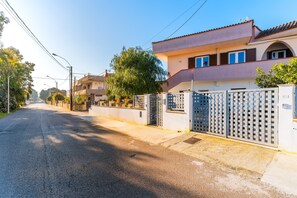 Exterior - Apartment 'Helga' with Shared Terrace, Wi-Fi and Air Conditioning (Tuglie)