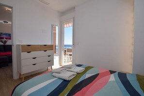 2 bedrooms, iron/ironing board, free WiFi, bed sheets - Ref: 262 Beach front apartment with amazing terrace and sea views (Fuengirola)