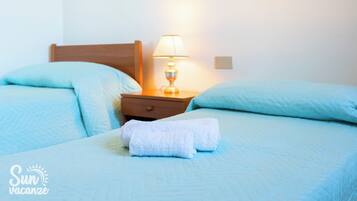 2 slaapkamers, een strijkplank/strijkijzer, gratis wifi, beddengoed