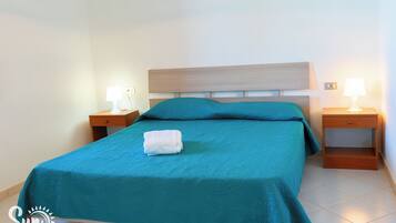 2 habitaciones, tabla de planchar con plancha y wifi gratis