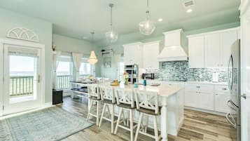 House, Multiple Beds, Pool Access, Pool View | Private kitchen | Fridge, microwave, oven, stovetop