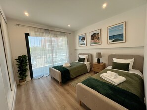 2 chambres, fer et planche à repasser, accès au Wi-Fi (inclus)