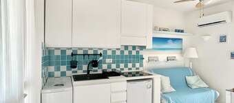 Apartamento 'Casa 19' con vistas al mar, Wi-Fi y aire acondicionado