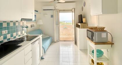 Apartment 'Casa 19' with Sea View, Wi-Fi and Air Conditioning