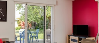 L'Escapade de Sauvagnac – Family house with garden in Libourne, peaceful, close to market & lake