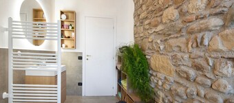 Holiday Home 'Haus Siloah Grole Di Desenzano' with Private Garden and Wi-Fi