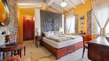 3 Schlafzimmer, Schreibtisch, BĂŒgeleisen/BĂŒgelbrett, kostenloses WLAN