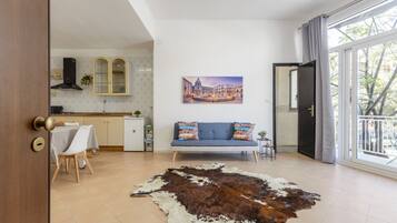 Fernseher, Videospiele, DVD-Player, Stereoanlage