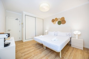 1 bedroom, free WiFi, bed sheets