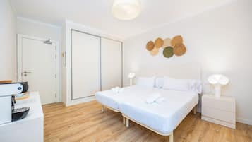 1 bedroom, free WiFi, bed sheets