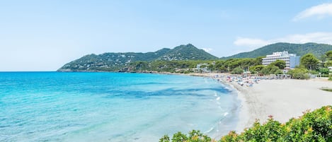 Na praia