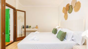 1 bedroom, free WiFi, bed sheets