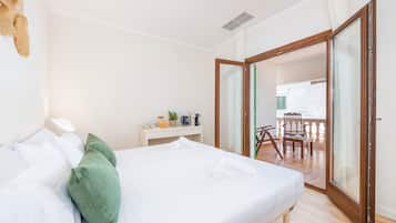 1 bedroom, free WiFi, bed sheets