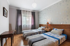 3 bedrooms, iron/ironing board, free WiFi, bed sheets