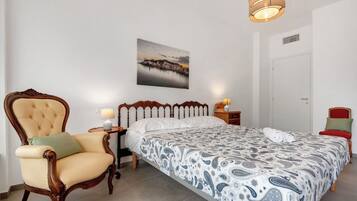 3 soverom, strykejern/-brett, wi-fi (inkludert) og sengetøy