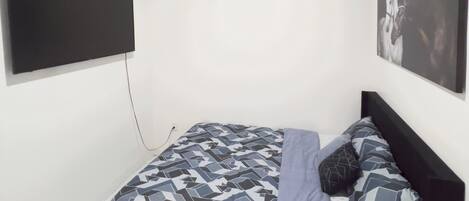 1 bedroom, iron/ironing board, WiFi