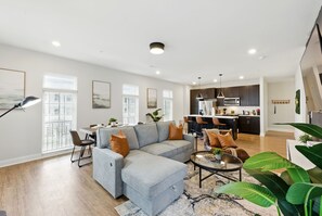 Televisor intel·ligent i llar de foc 