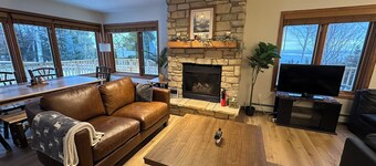 Sweeping lake views-5 min drive to Gooseberry-10 min to Two Harbors-3 bedrooms