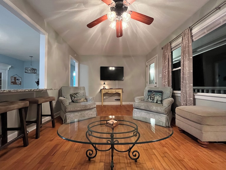 Hampstead 3 Bedroom House Close To Wilmington: 2 Living Rooms And Fenced In Yard - Hampstead, NC