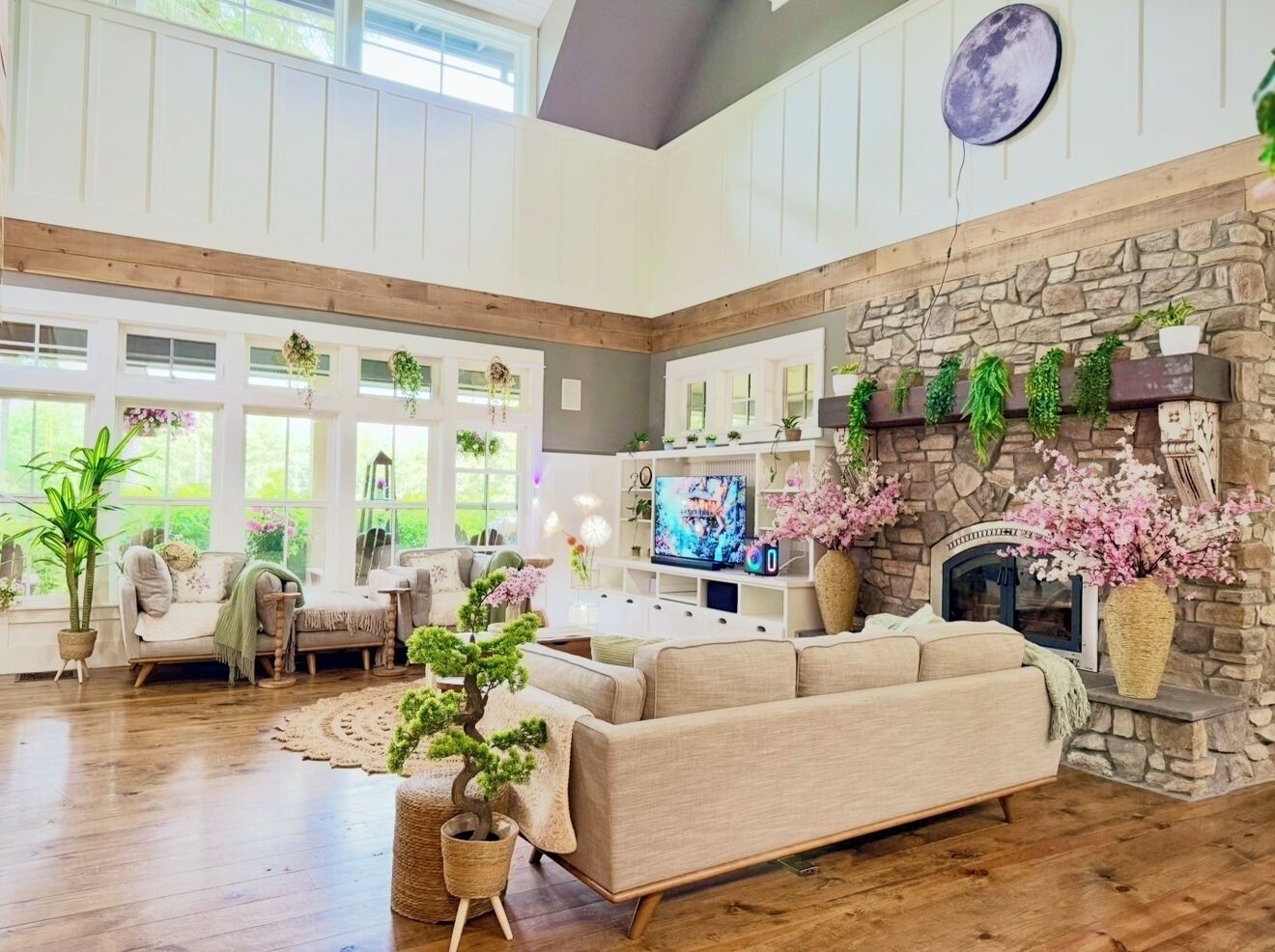 TV connectée, cheminée, espaces bureaux