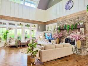 Smart TV, fireplace, offices