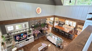 Smart TV, fireplace, offices