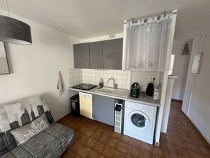 Interior - Lovely 3-room apartment with swimming pool near Richelieu beach Cap d'Agde (LE CAP D AGDE)