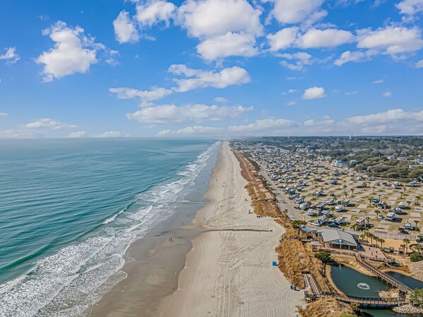 Una playa cerca