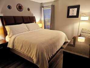 3 slaapkamers, een strijkplank/strijkijzer, wifi, beddengoed