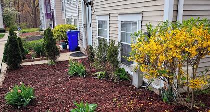 Charming 3-bedroom townhome with luxury settings, AC ,WiFi in brilliant Bowie