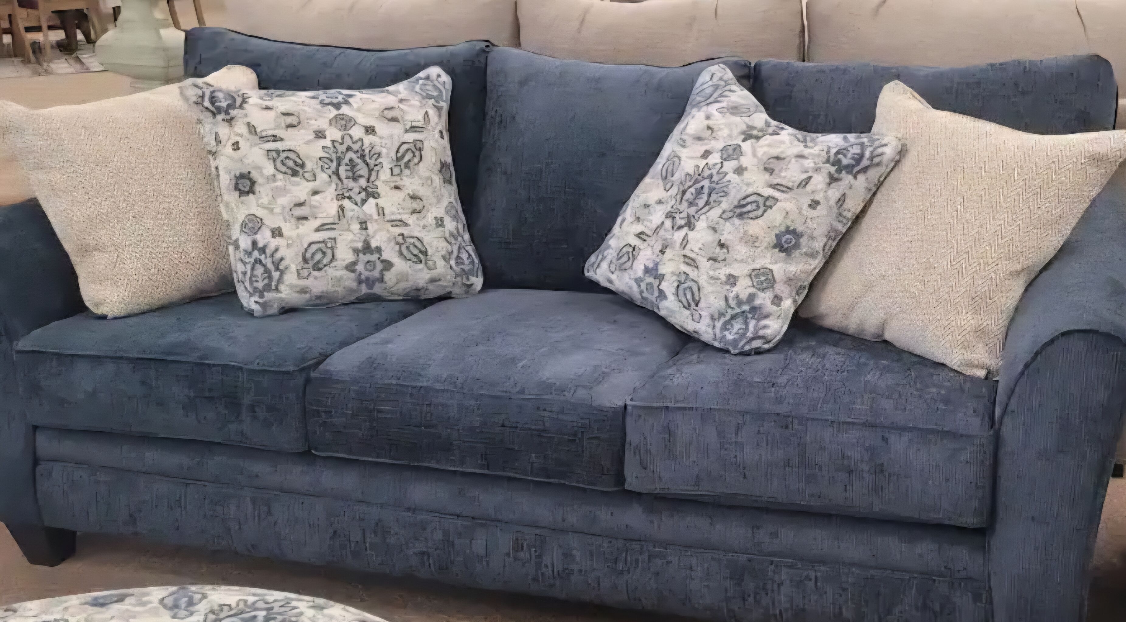 Een smart-tv en boeken