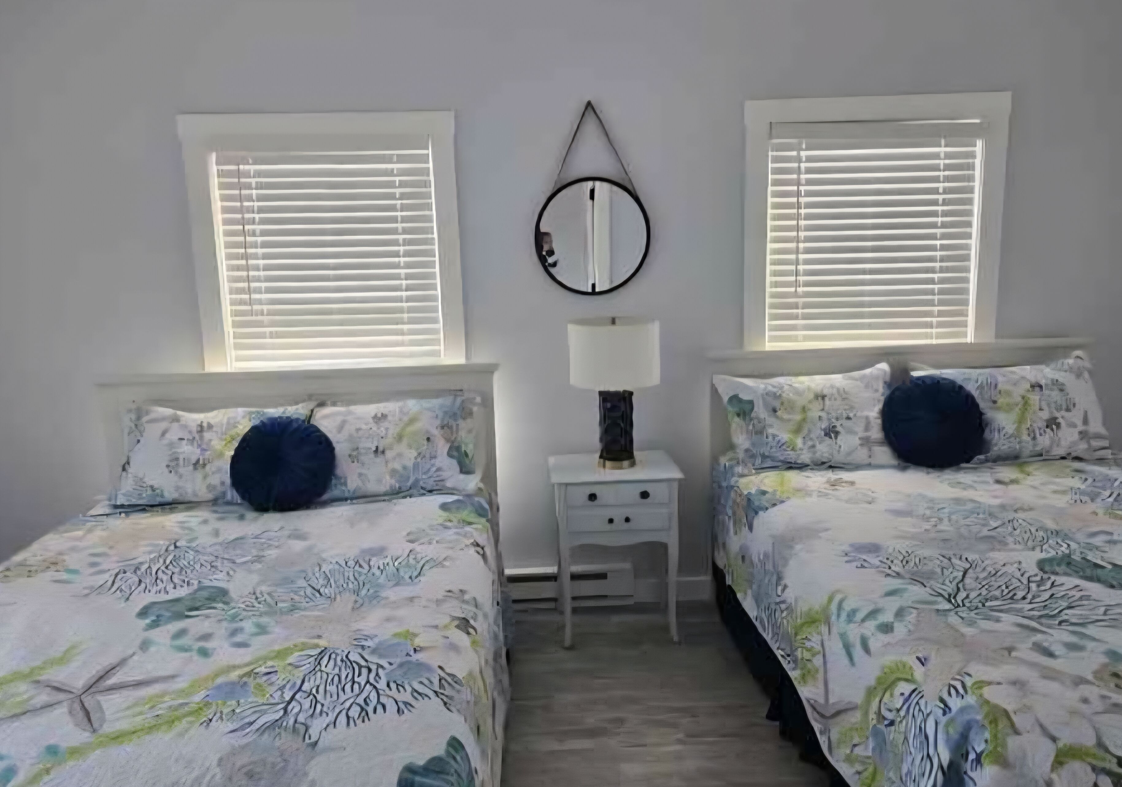 3 slaapkamers, een strijkplank/strijkijzer, wifi, beddengoed