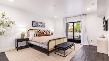 3 soverom, skrivebord, strykejern/-brett og wi-fi (inkludert)