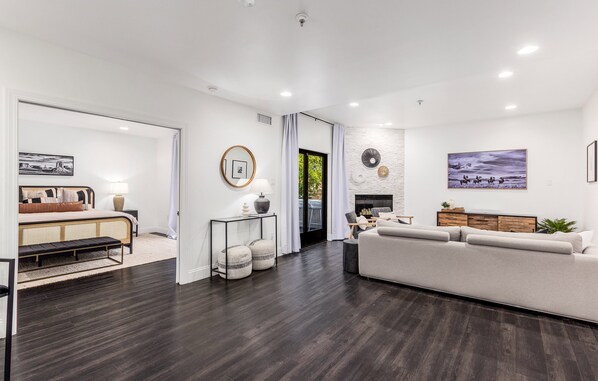 Smart TV, books, music library, video library