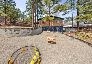 Property grounds - NEW! Hot Tub I Game Room I Arcade w/ 10k+ Games I Walkable to Great Hikes I NAU (Flagstaff)