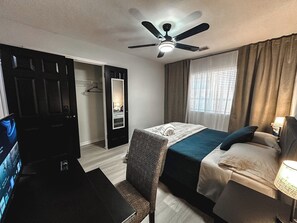 3 soverom, skrivebord, strykejern/-brett og wi-fi (inkludert)