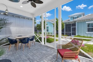 Outdoor dining - Saona Cottage - Coastal Elegance (Naples)