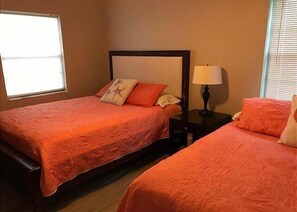 1 camera, ferro/asse da stiro, Wi-Fi gratuito, lenzuola