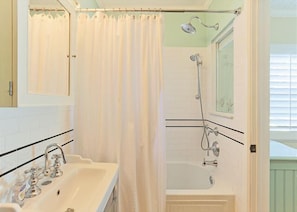 Hair dryer, towels