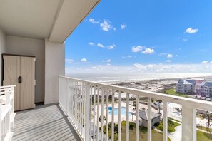 Property grounds - Flash Sale 2BR/2BA Gulf View | Sleeps 8 (Gulf Shores)