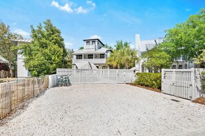 Exterior - Playa Azul - Private pool and access to 4 community pools, private beach, fitness, and tennis! (Inlet Beach)