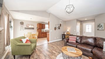 House, Multiple Beds, Patio, Garden View (Main Street Cottage) | Living area | 42-inch flat-screen TV with digital channels