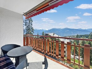 Outdoor dining - Alpine Evasion - Crans Montana - Swiss Alps (Crans-Montana)