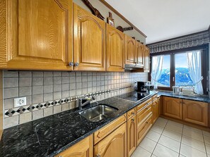 Fridge, microwave, oven, dishwasher - Alpine Evasion - Crans Montana - Swiss Alps (Crans-Montana)